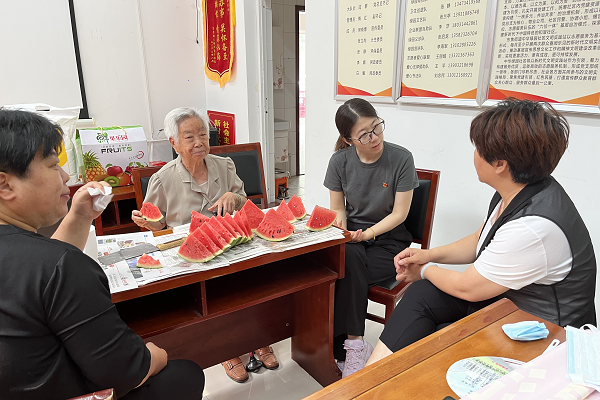 恒源昊石家莊分公司暖心慰問老黨員活動(dòng)